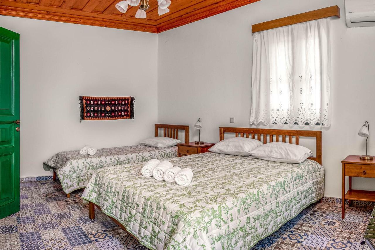 Matinas House Apartment Chalki Town ภายนอก รูปภาพ